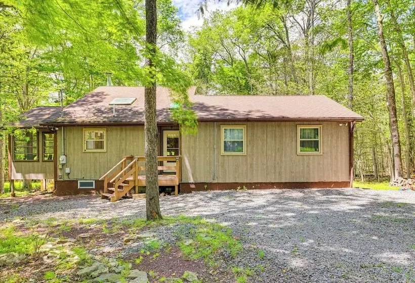 Clifton Township Home W/ Deck & Heated Sunroom!