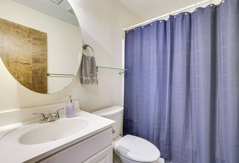 Clifton Township Home W/ Deck & Heated Sunroom!