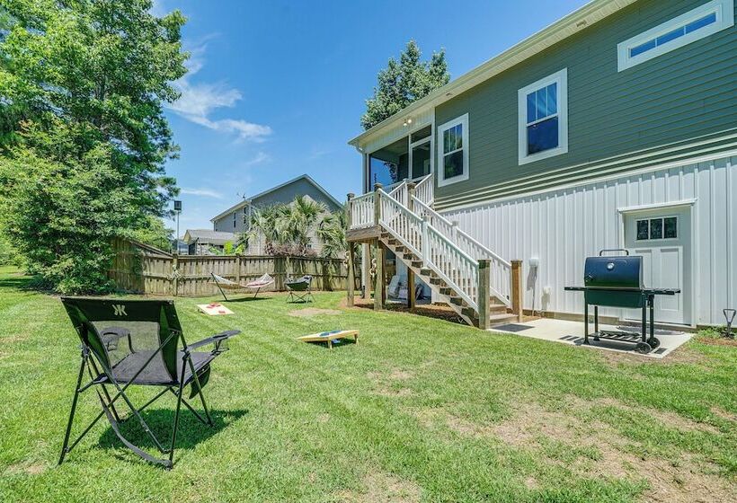 Dog Friendly Wilmington Retreat ~ 7 Mi To Beach!