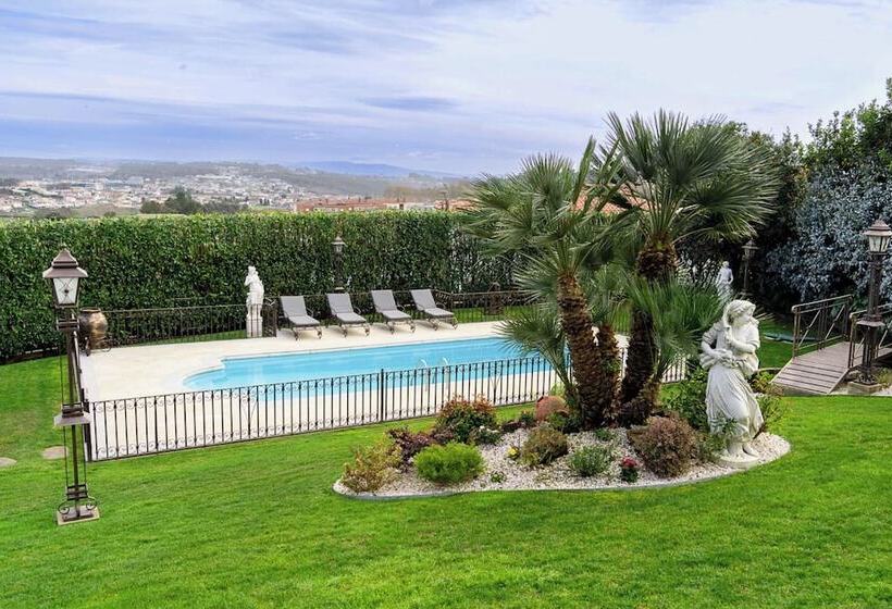 هتل Elegância & Carros