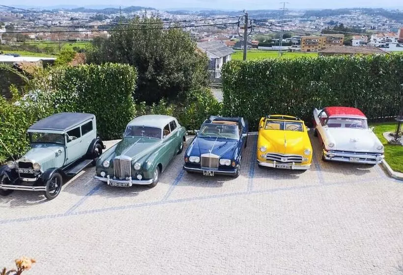 Hotelli Elegância & Carros
