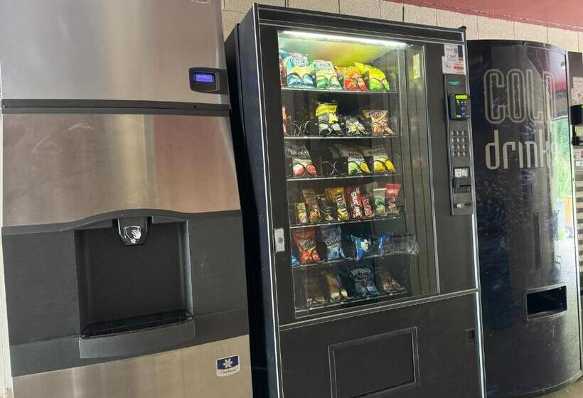 فندق Hometowne Studios By Red Roof Danville, Pa