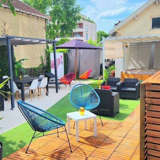 酒店 La Magnifique Villa