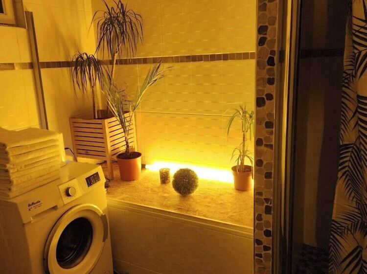 酒店 La Magnifique Villa