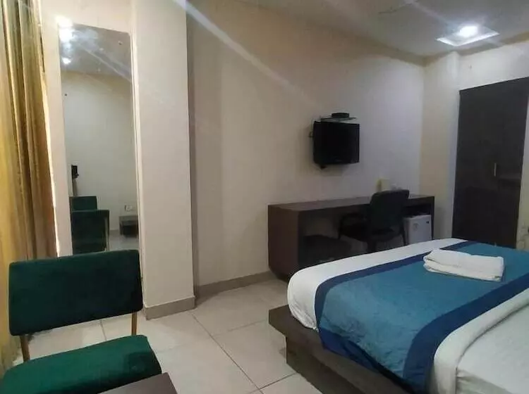 Hotel Maya Inn