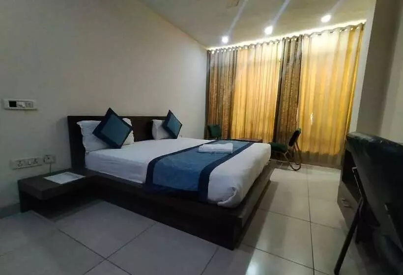 Hotel Maya Inn