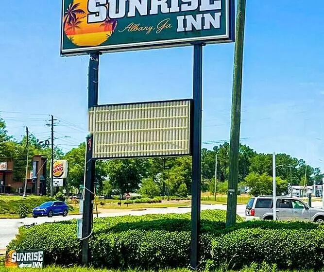 ホテル Sunrise Inn By Oyo Albany