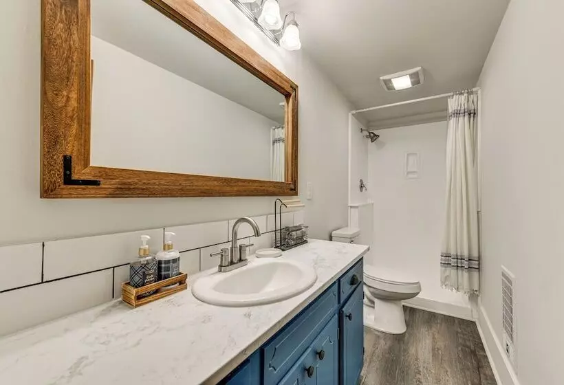 Peaceful Concord Cabin Near Parks & Hiking!