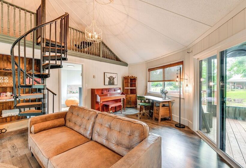 Peaceful Concord Cabin Near Parks & Hiking!