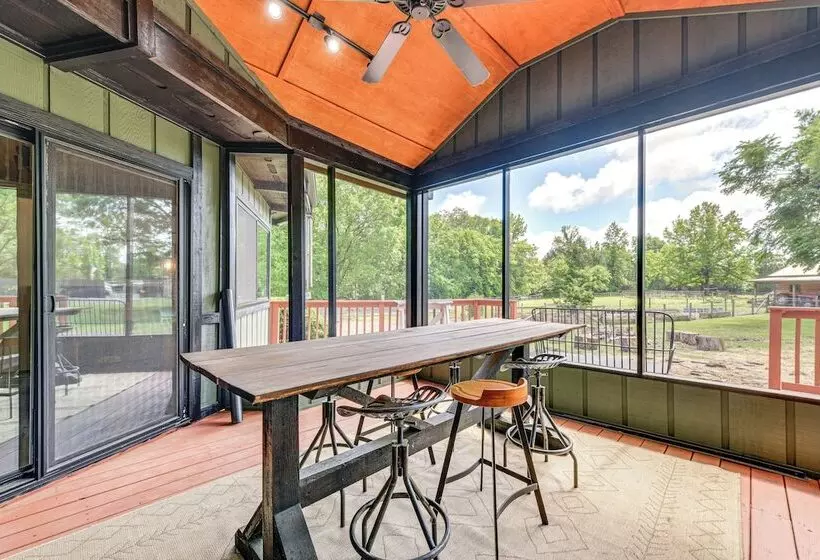 Peaceful Concord Cabin Near Parks & Hiking!