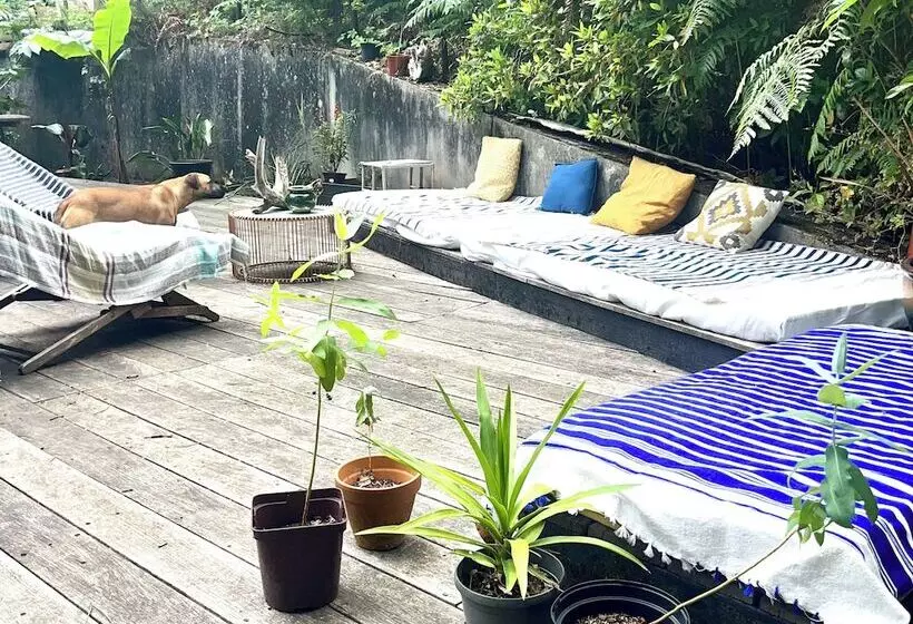 Majatalo Guest House Folk Inn