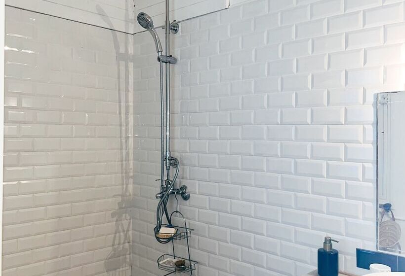 펜션 Guest House Folk Inn