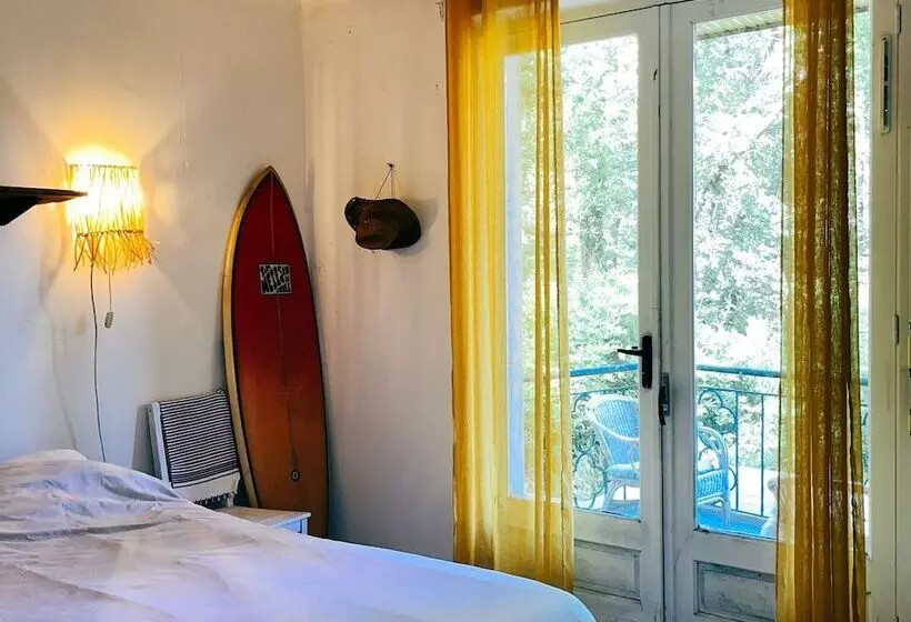 Majatalo Guest House Folk Inn