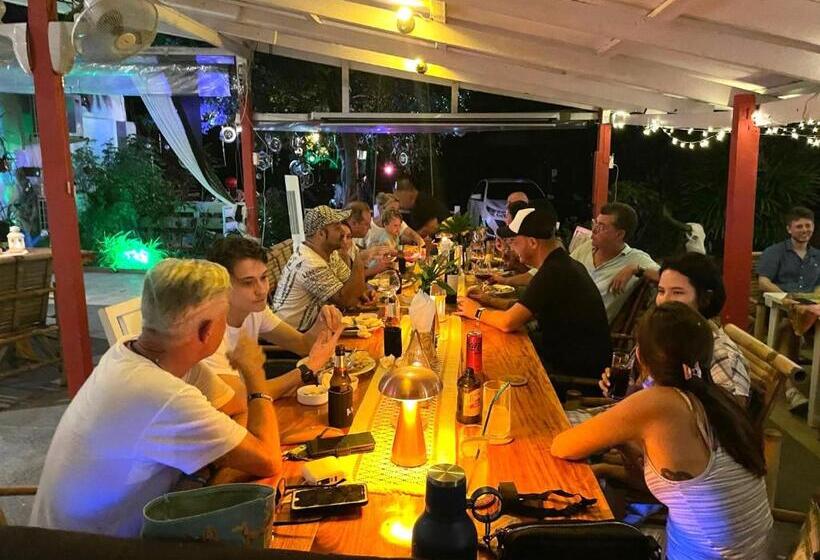 بنسيون The Summer House Samui