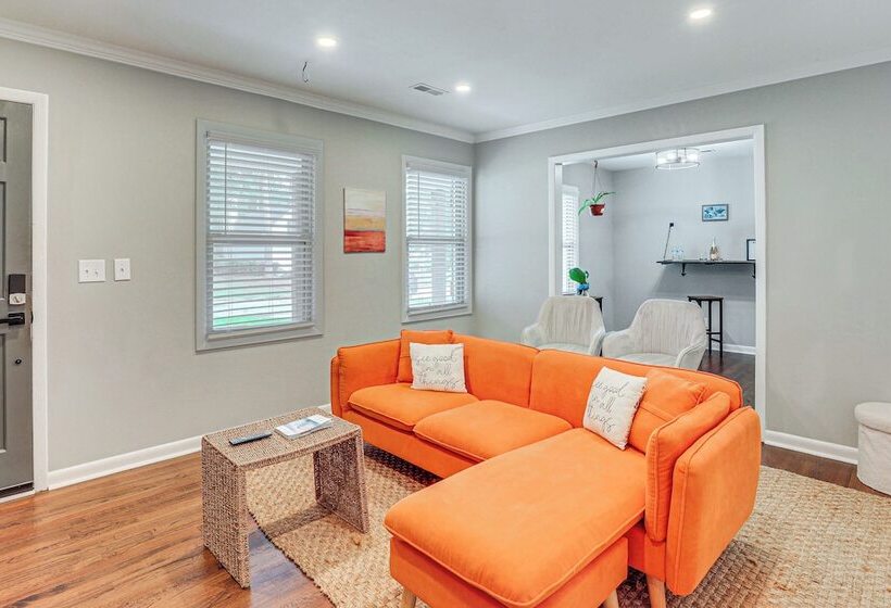 Pet Friendly Goose Creek Home: 19 Mi To Charleston