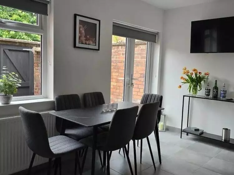 Residenssi Perfect Home From Home/heart Of Belfast/sleeps 6