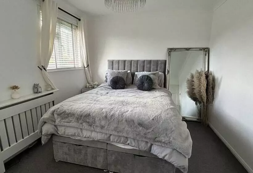 Residenssi Romford Cozy Retreat