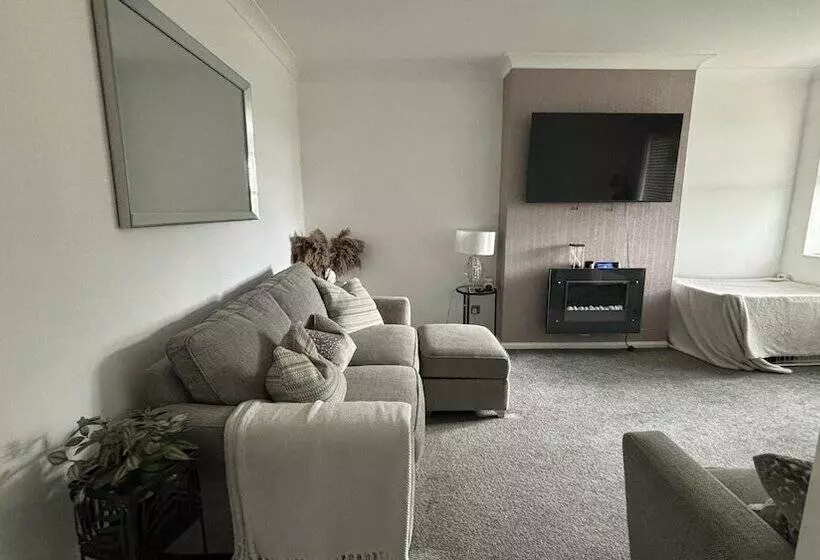 Residenssi Romford Cozy Retreat