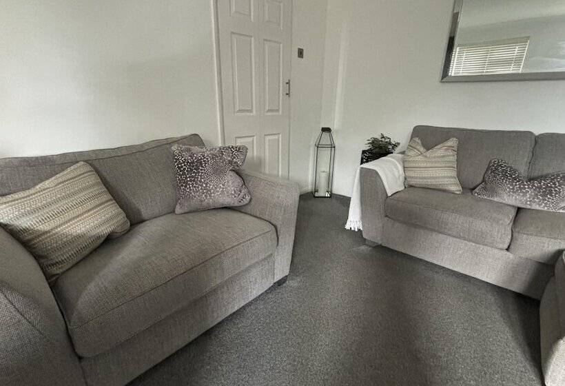 Резиденция Romford Cozy Retreat