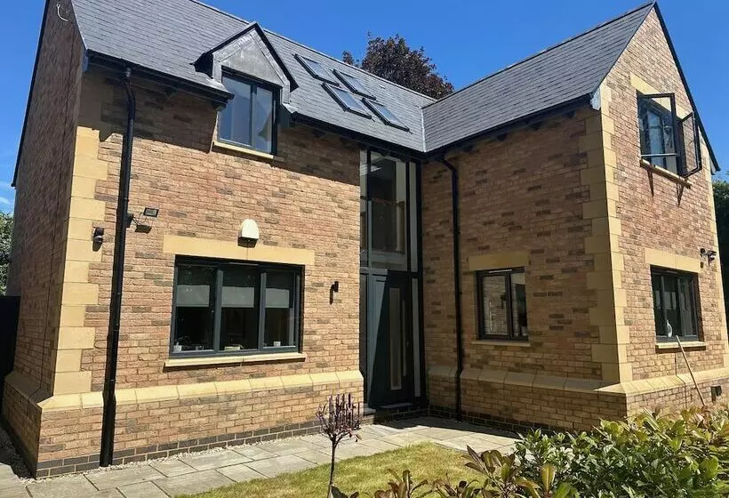 Residenssi Tranquil Oxford Retreat 4 Bedroom House Aircon