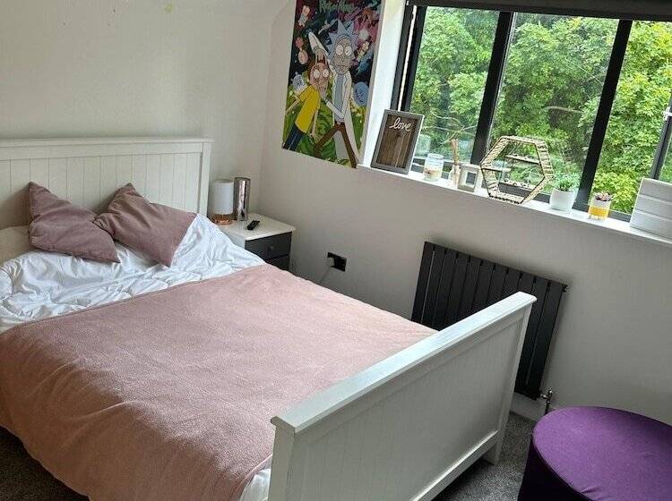 Резиденция Tranquil Oxford Retreat 4 Bedroom House Aircon