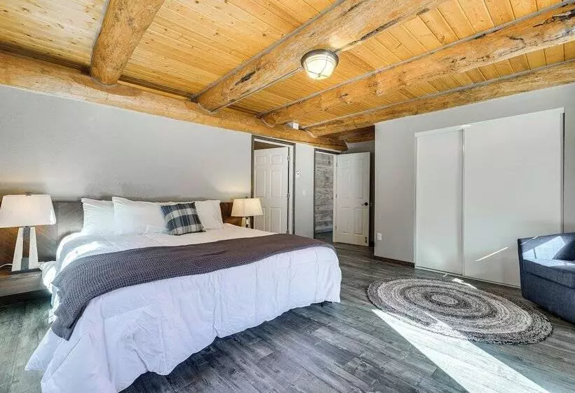 Riverfront Montana Log Cabin W/ Mountain Views!