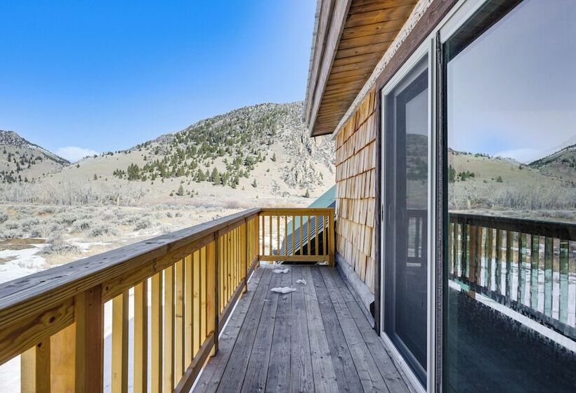 Riverfront Montana Log Cabin W/ Mountain Views!