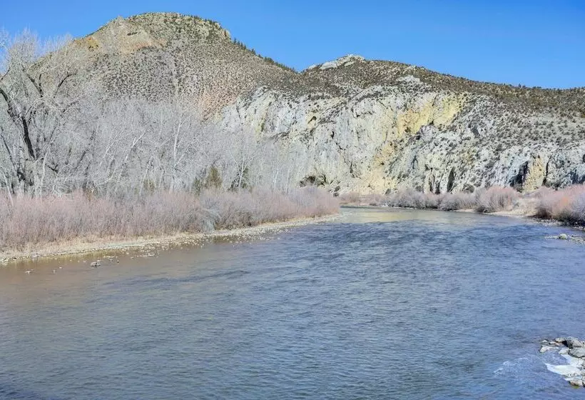 Riverfront Montana Log Cabin W/ Mountain Views!