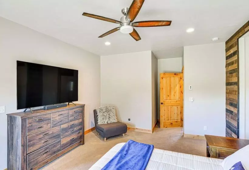 Stunning Buena Vista Home ~ 4 Mi To River Rafting!