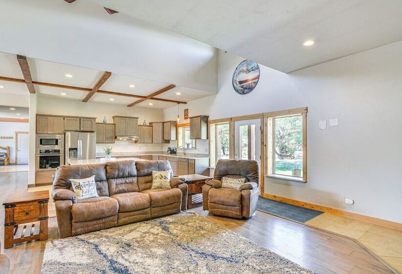 Stunning Buena Vista Home ~ 4 Mi To River Rafting!