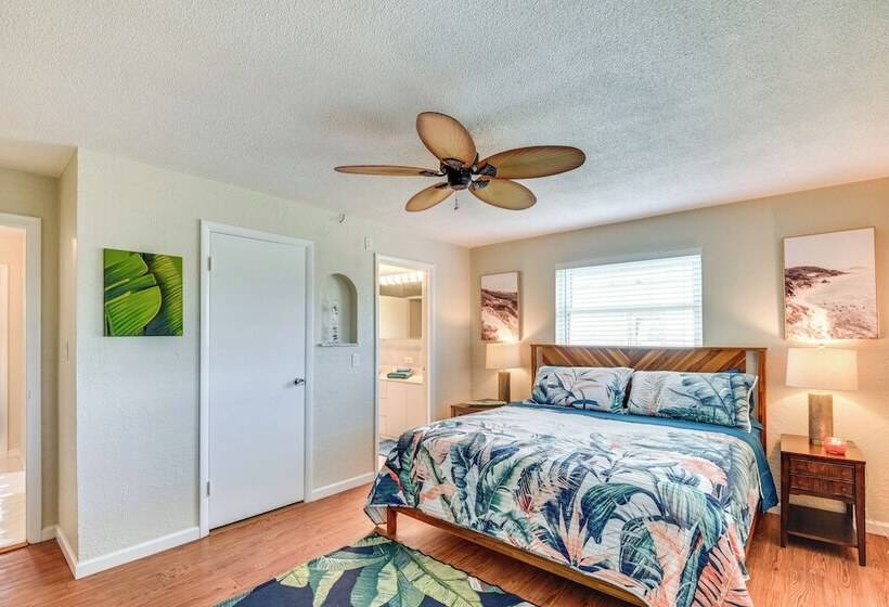 Sunny South Daytona Home W/ Private Boat Dock!