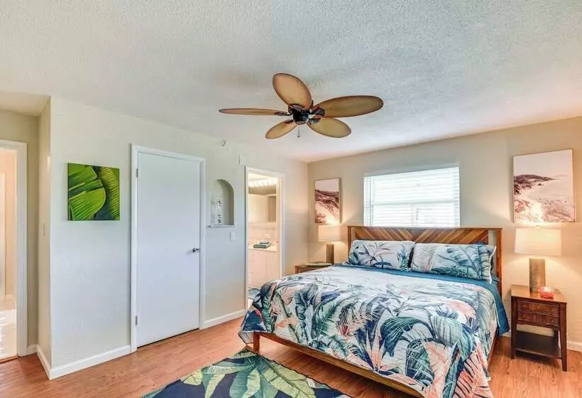 Sunny South Daytona Home W/ Private Boat Dock!