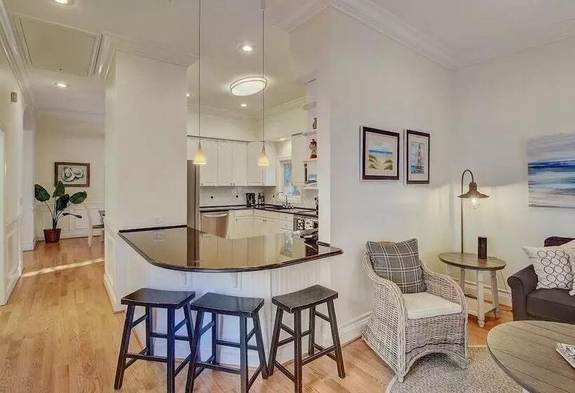 28 Beachwood West By Avantstay Close To Beach, Multiple Decks & Private Pool!