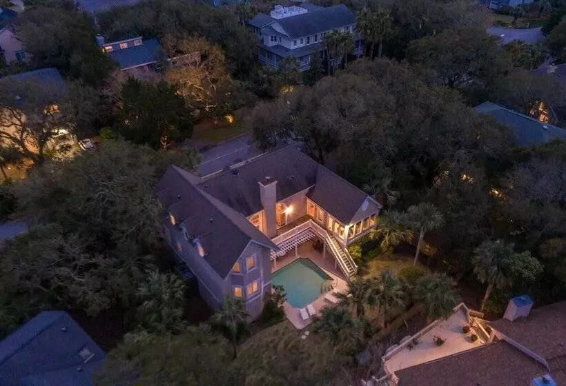 28 Beachwood West By Avantstay Close To Beach, Multiple Decks & Private Pool!