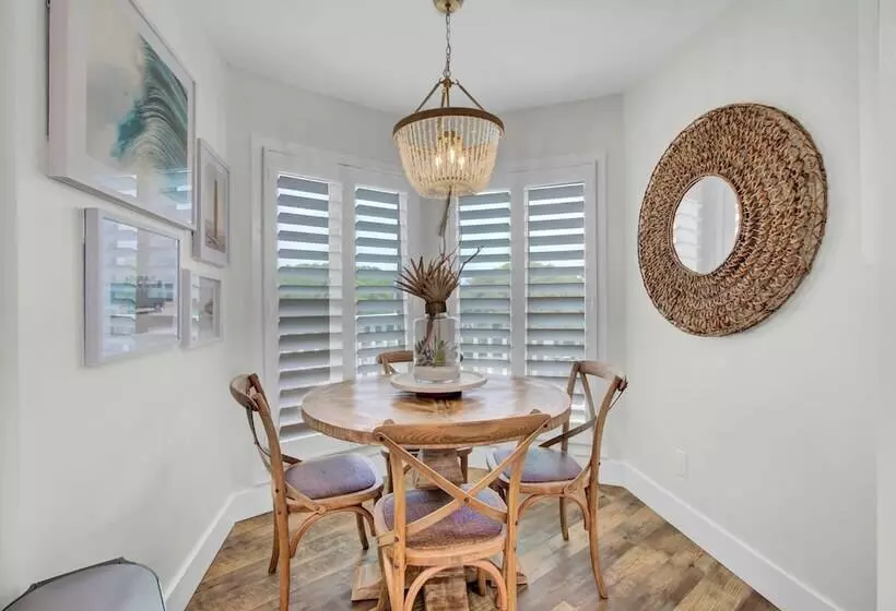 303 D Port O Call By Avantstay Oceanfront Penthouse