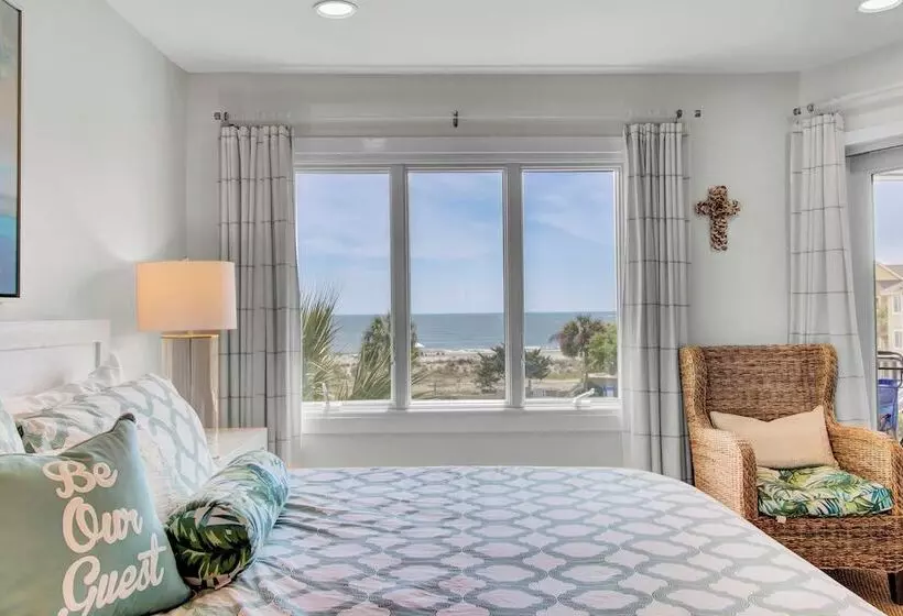 303 D Port O Call By Avantstay Oceanfront Penthouse