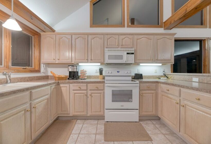 Bay Cottage By Avantstay Waterfront, Pier, Pond