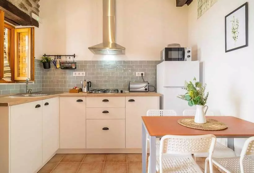 Belvilla By Oyo La Suerte Crisantemo