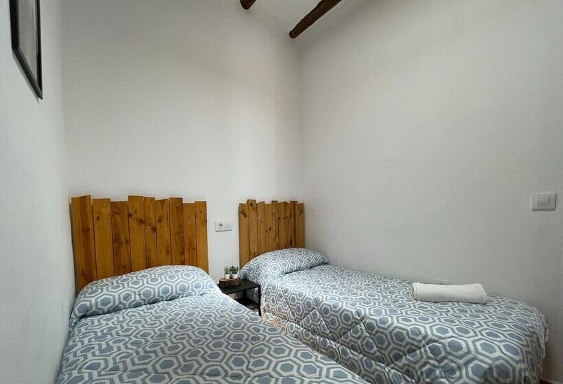 Belvilla By Oyo La Suerte Crisantemo