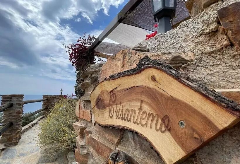 Belvilla By Oyo La Suerte Crisantemo