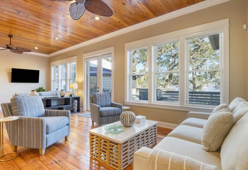 Blackwater Bay Hideaway By Avantstay Waterfront, Pool, Dock, Hot Tub