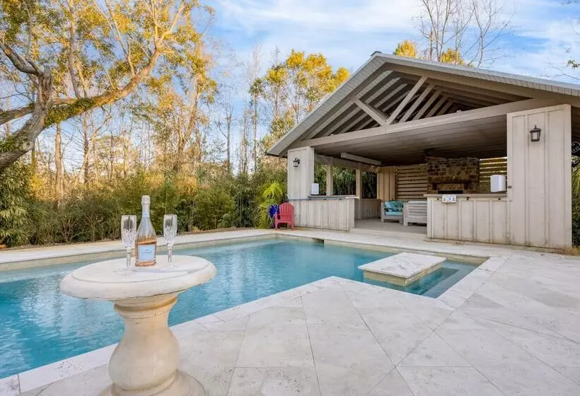 Blackwater Bay Hideaway By Avantstay Waterfront, Pool, Dock, Hot Tub