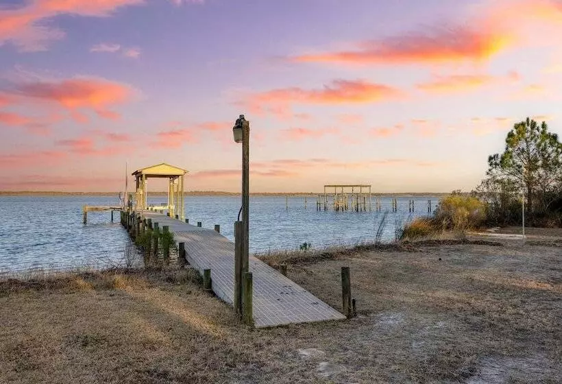Blackwater Bay Hideaway By Avantstay Waterfront, Pool, Dock, Hot Tub