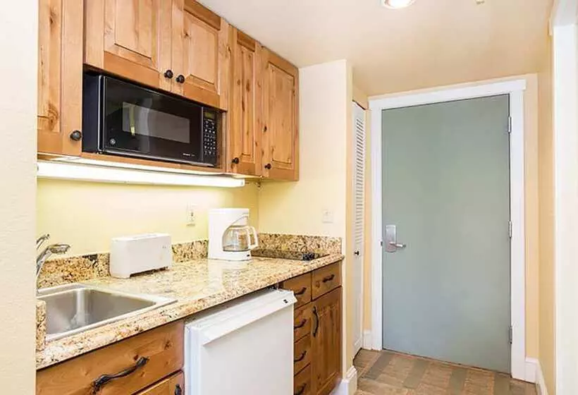 Blue Mesa Lodge 32a By Avantstay Located In The Heart Of Mountain Village W/ Prime Skiing Access