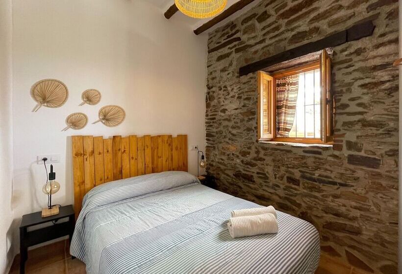 Two Houses With Shared Pool Chillout And See Views