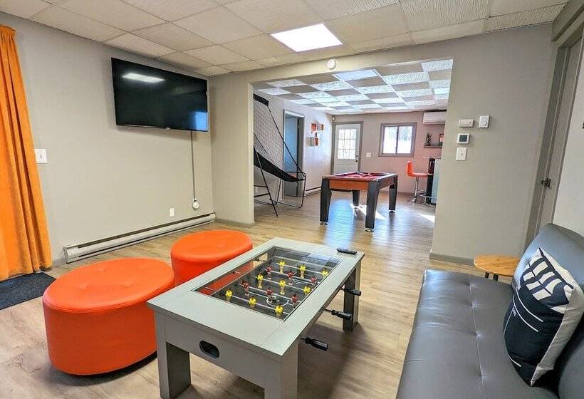 Emerald Bluff By Avantstay Lake Views, Deck, Fire Pit, Game Room