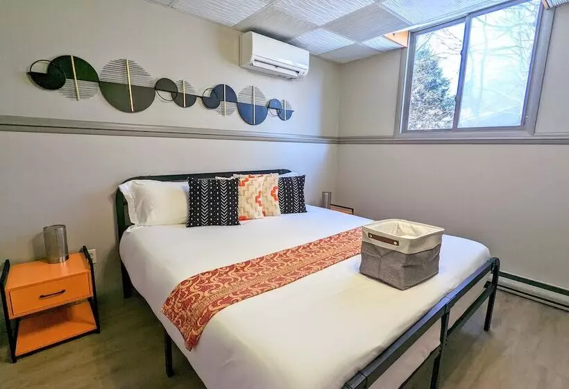 Emerald Bluff By Avantstay Lake Views, Deck, Fire Pit, Game Room