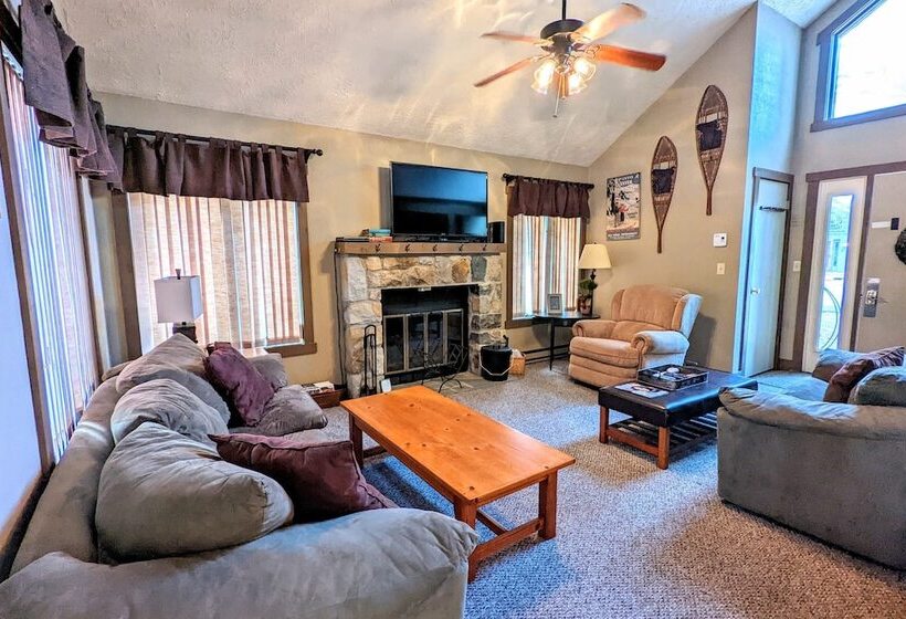 Frost Hollow By Avantstay Deck W/ Grill, Game Room Loft