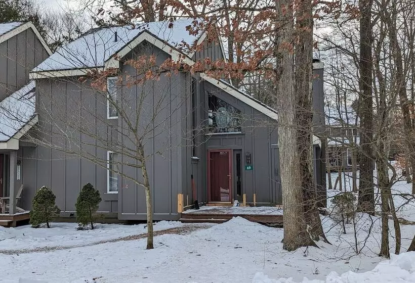 Frost Hollow By Avantstay Deck W/ Grill, Game Room Loft