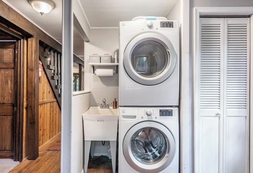 Harmony Haven By Avantstay Game Room, Large Deck